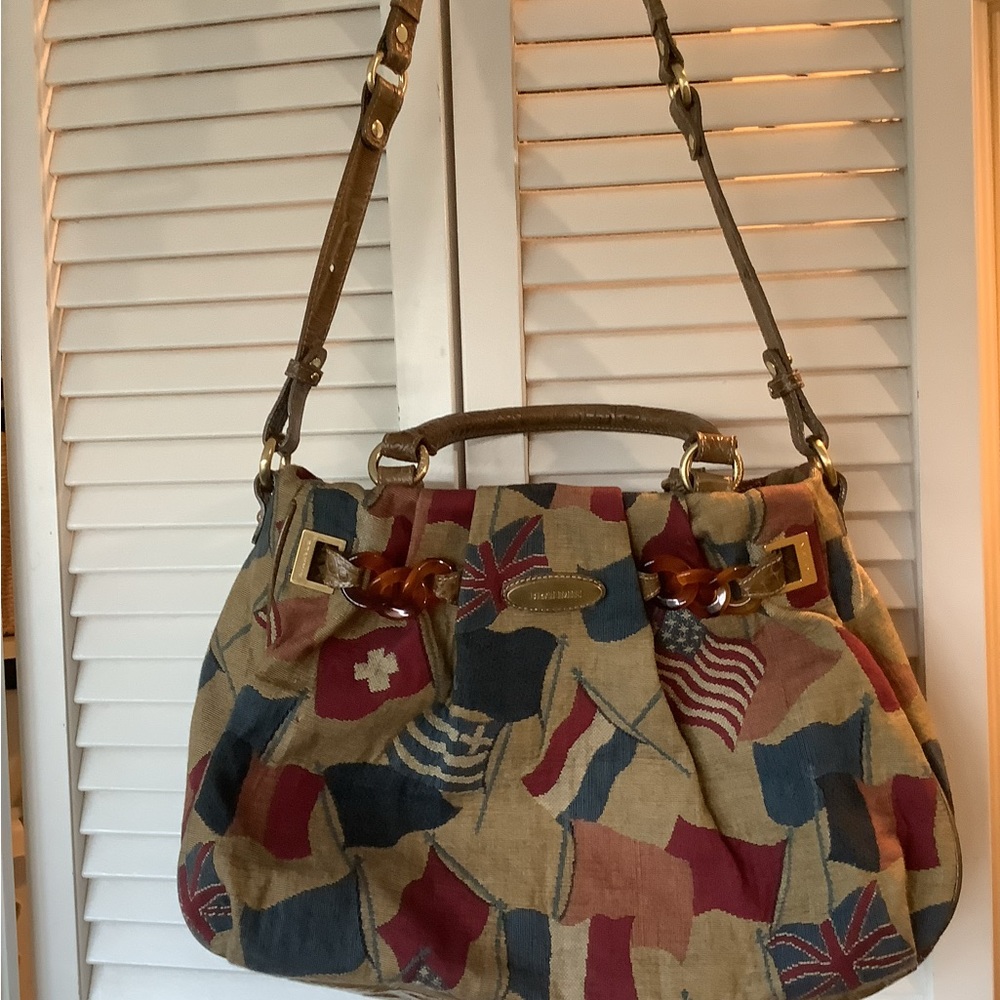 Brahmin Purse. Medium size with tan, blue, red flag motif.